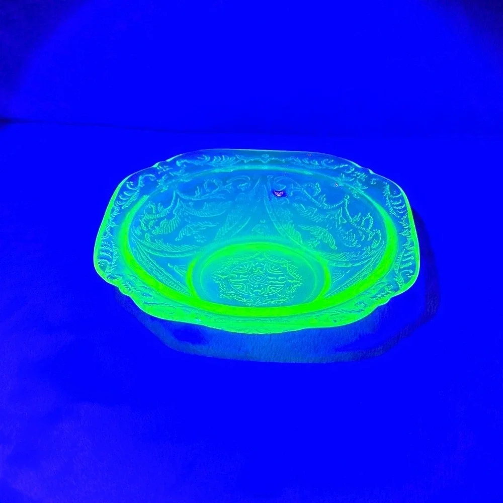 Vintage Federal Madrid Green Uranium Depression Glass 5